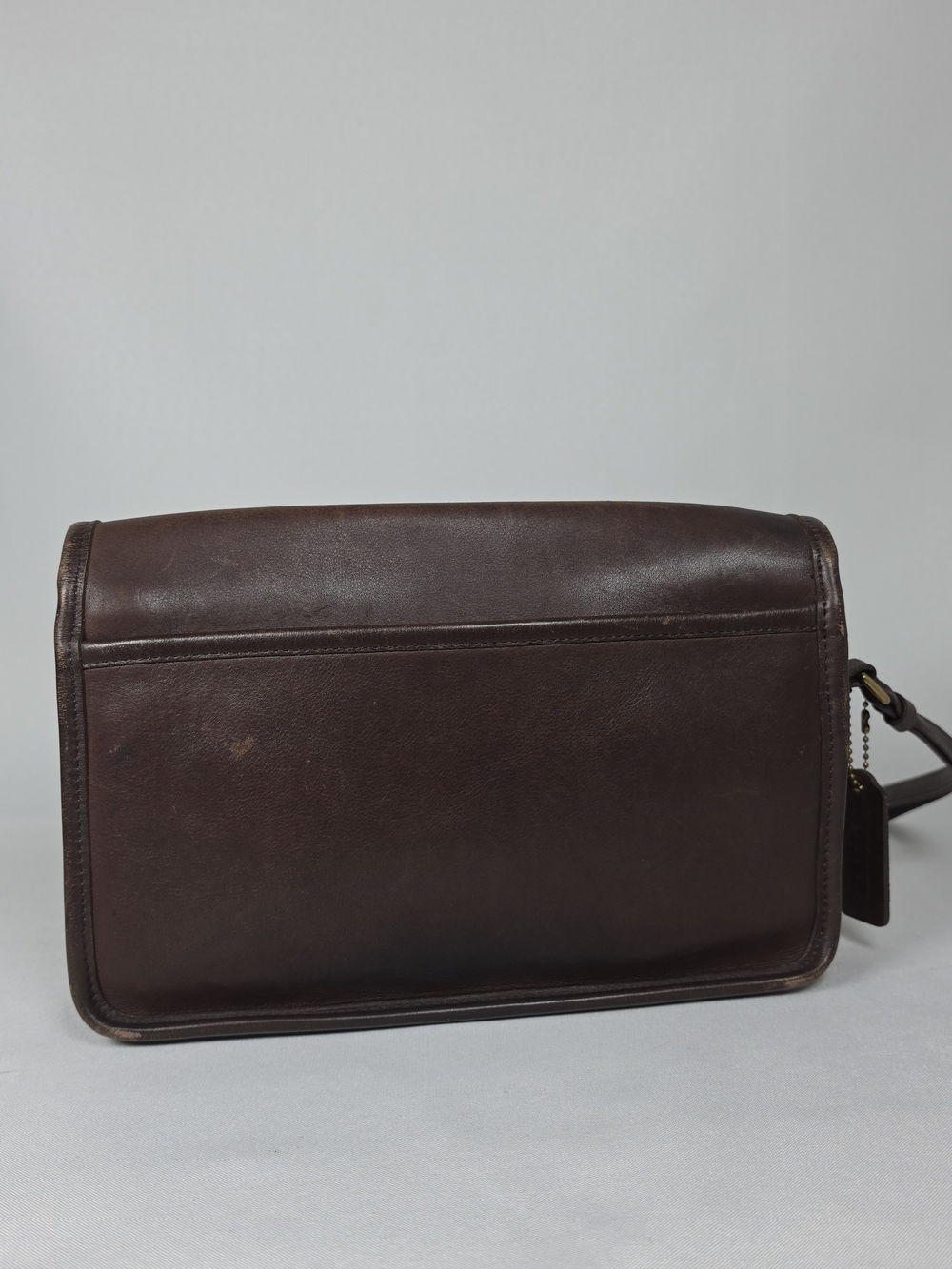 COACH Vintage Brown Leather Men’s Turnlock Clutch Wristlet Bag 9971 USA M OS - Picture 2 of 15